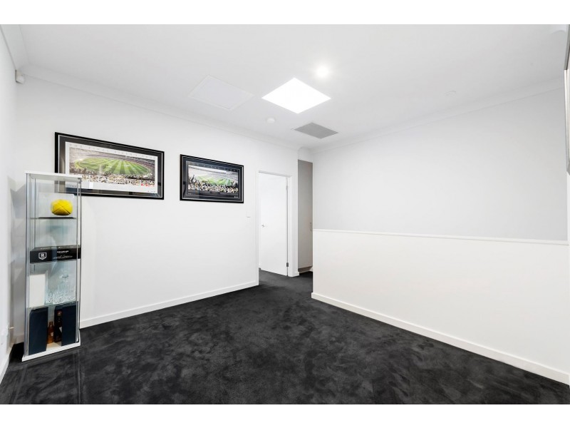 25 Troubridge Drive, West Lakes SA 5021