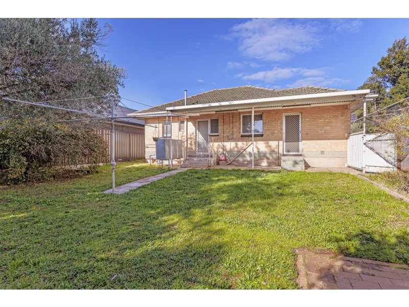 16 Hilltop Avenue, Ridgehaven SA 5097