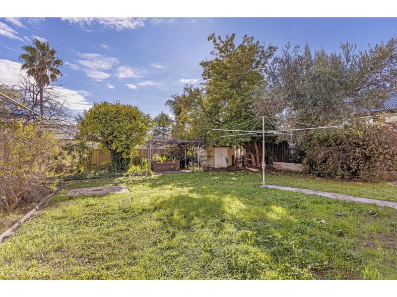 16 Hilltop Avenue, Ridgehaven SA 5097