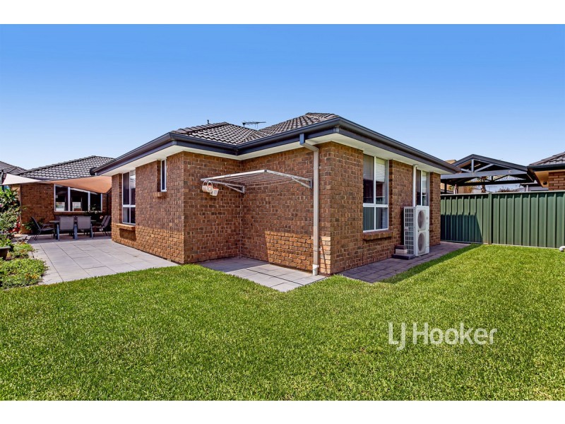 54 Shoalhaven Circuit, Mawson Lakes SA 5095