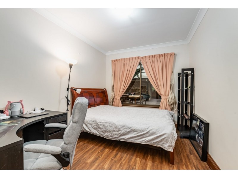 25 Trinidad Court, West Lakes SA 5021