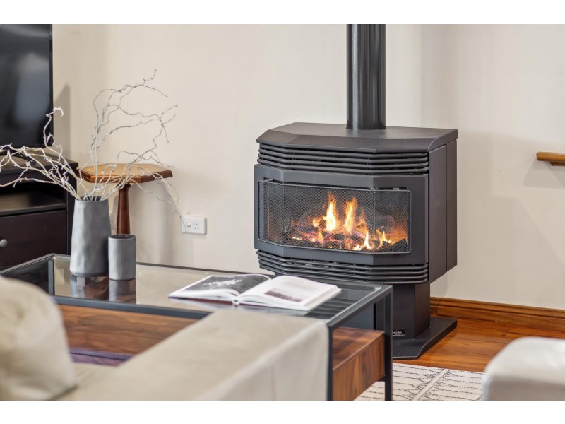 22 Hammond Road, Findon SA 5023