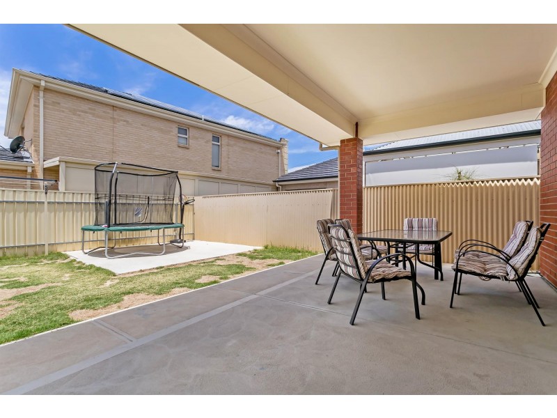 22 Hammond Road, Findon SA 5023