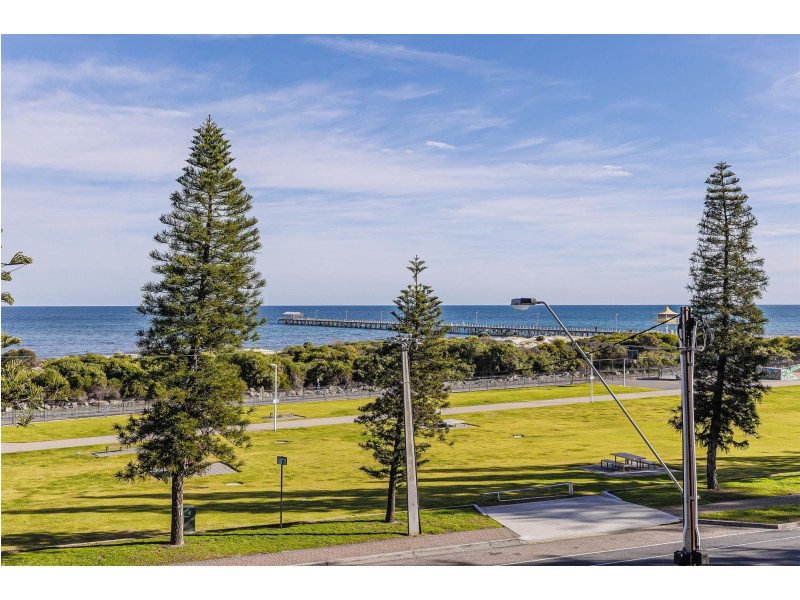 4/62 Esplanade, Semaphore SA 5019