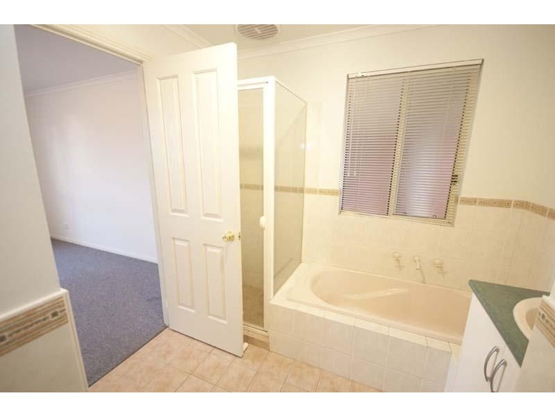 4/14 Leader Street, Rosewater SA 5013