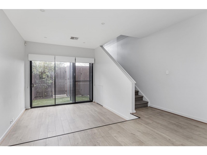 35 Banksia Street, West Lakes SA 5021