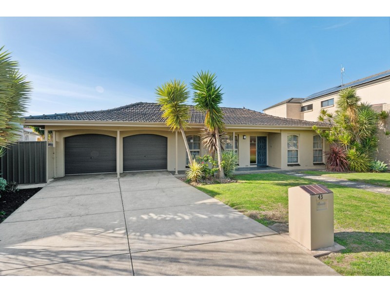 43 Heysen Crescent, West Lakes Shore SA 5020