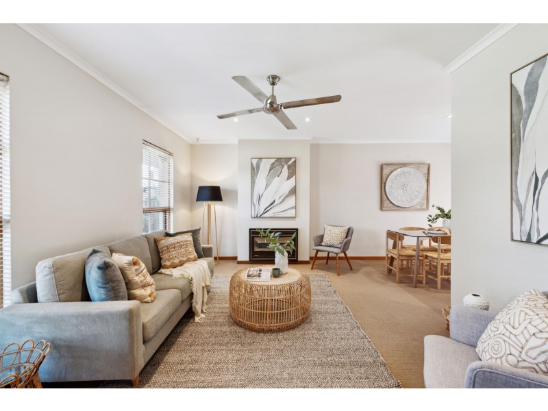 43 Heysen Crescent, West Lakes Shore SA 5020