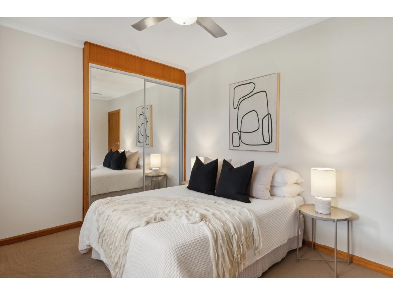 43 Heysen Crescent, West Lakes Shore SA 5020