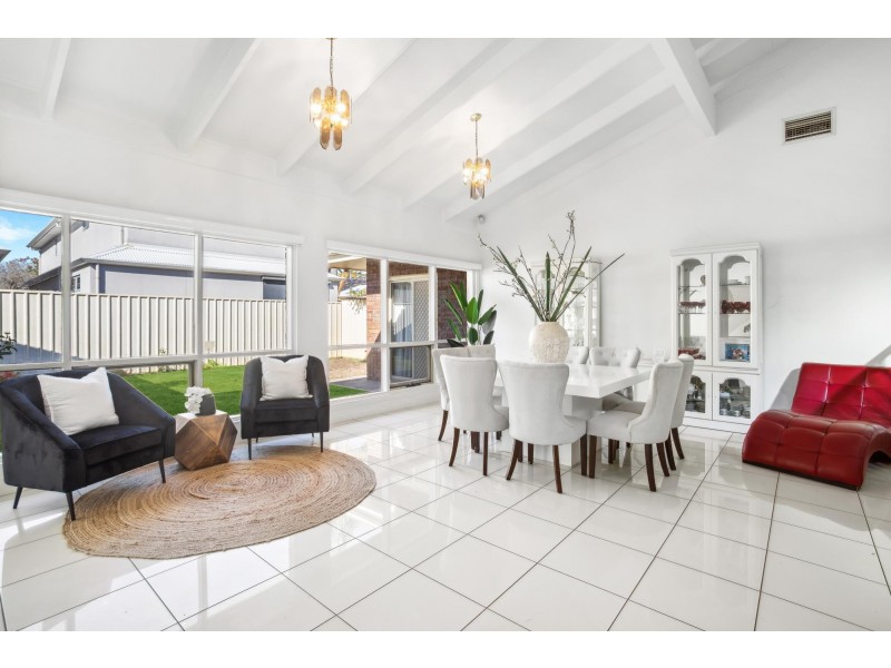 18 Frome Crescent, West Lakes SA 5021