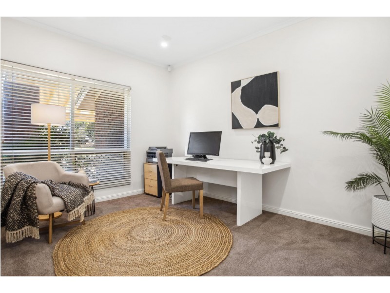 18 Frome Crescent, West Lakes SA 5021