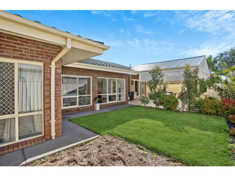 18 Frome Crescent, West Lakes SA 5021