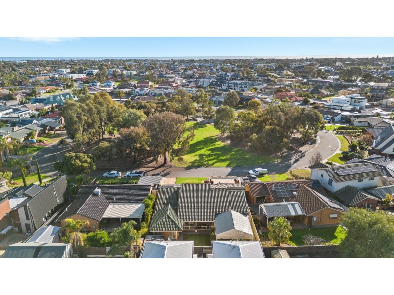 18 Frome Crescent, West Lakes SA 5021