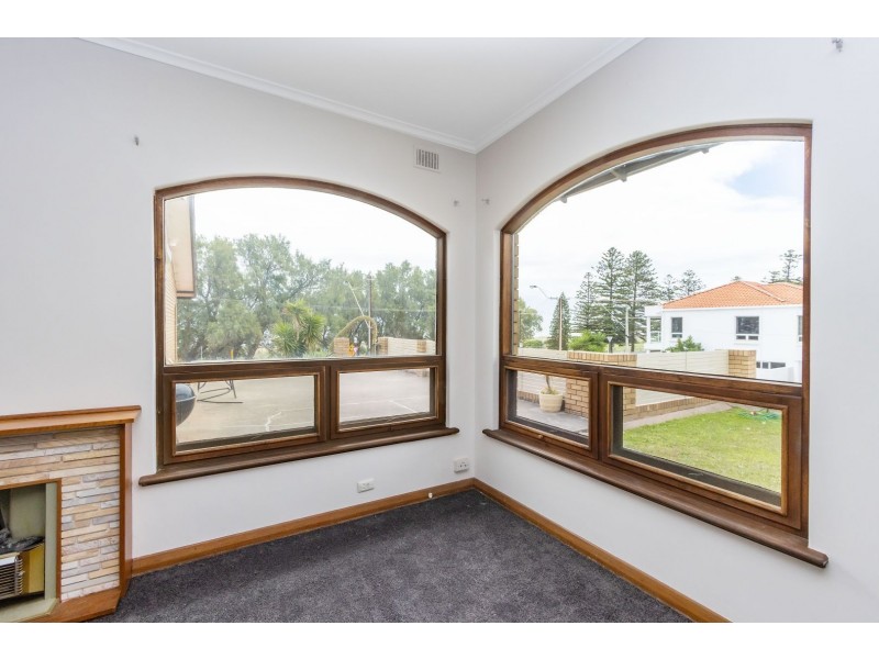 2/22 Esplanade, Semaphore South SA 5019