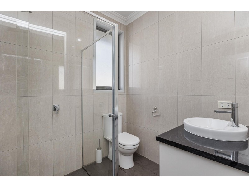 2/8 Alice Street, Findon SA 5023