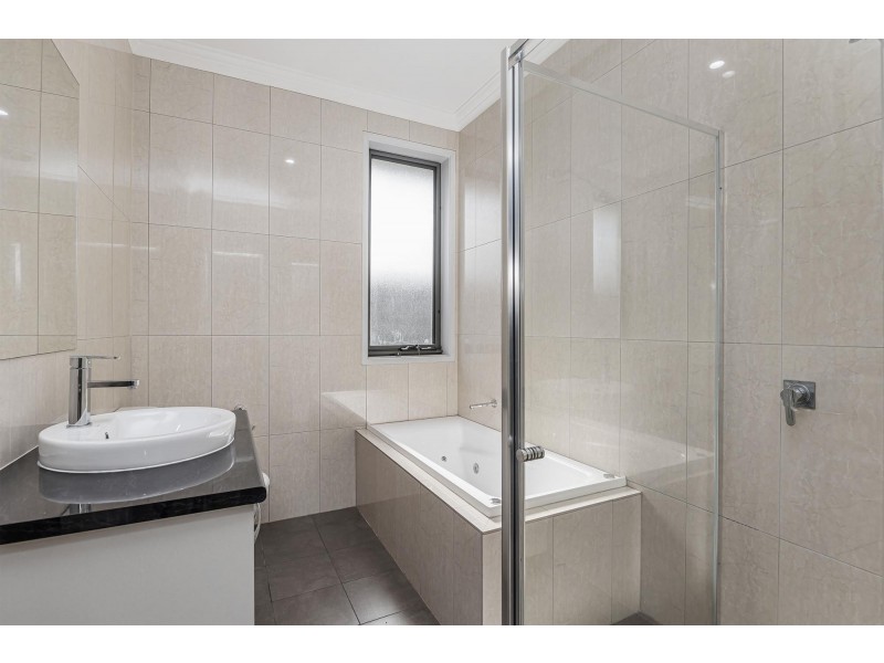 2/8 Alice Street, Findon SA 5023