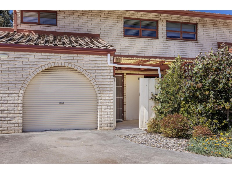 10/7 Mooloola Way, West Lakes Shore SA 5020