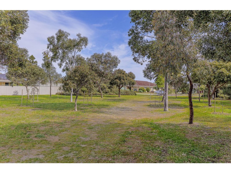 16 Huron Grove, West Lakes SA 5021