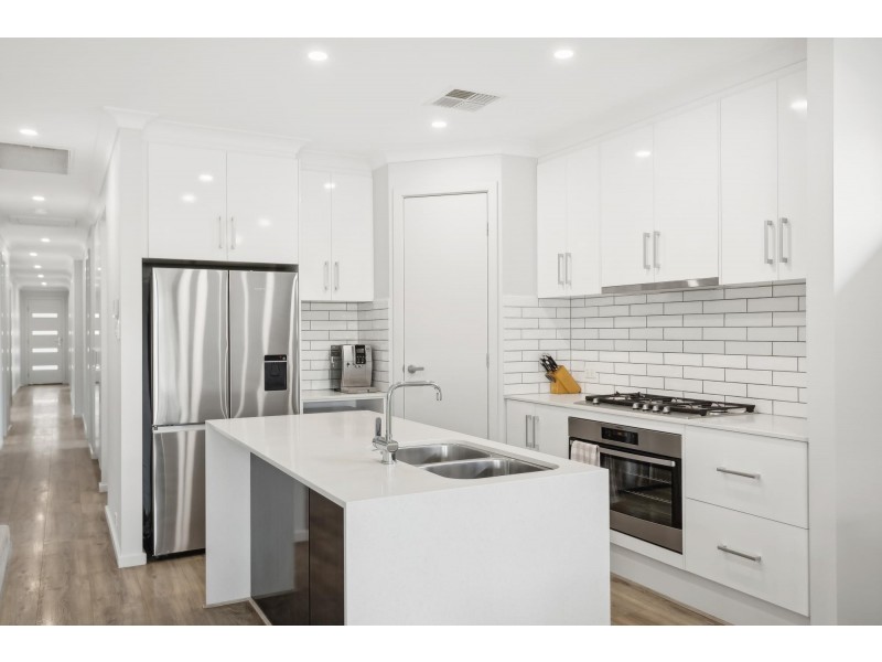 1a McKenzie Court, Royal Park SA 5014