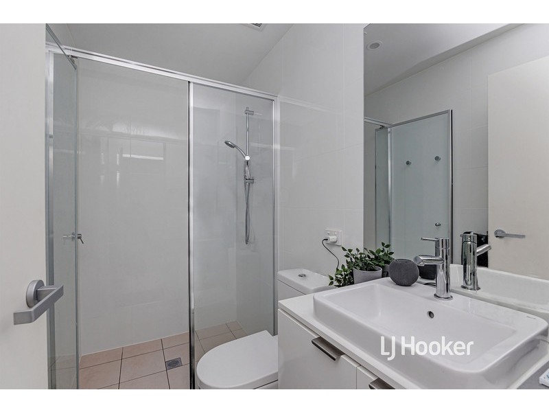 204/2 Troubridge Drive, West Lakes SA 5021