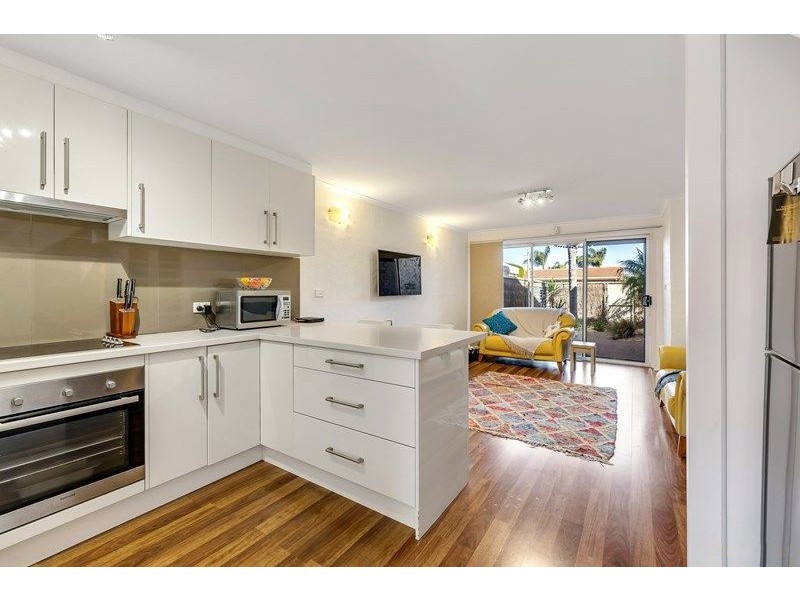 86 Sportsmans Drive, West Lakes SA 5021