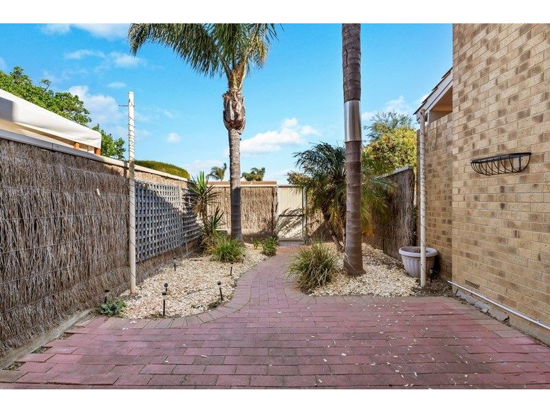 86 Sportsmans Drive, West Lakes SA 5021