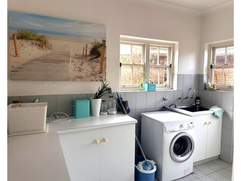 33 Martin Court, West Lakes SA 5021