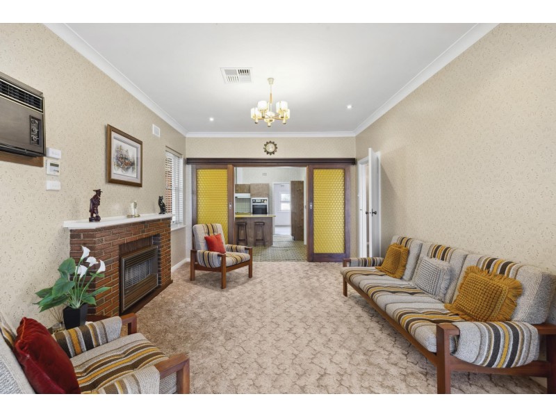 93 Trimmer Parade, Findon SA 5023