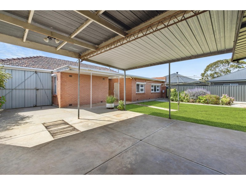 93 Trimmer Parade, Findon SA 5023