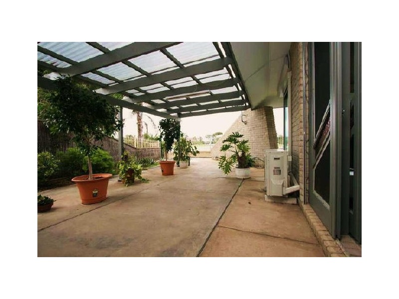 2 Dawe Court, West Lakes Shore SA 5020