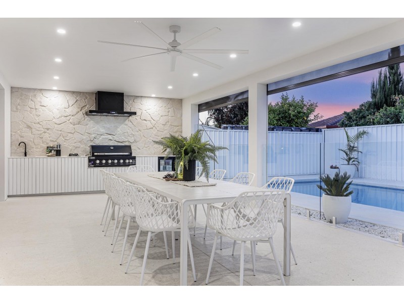 99 Lochside Drive, West Lakes SA 5021