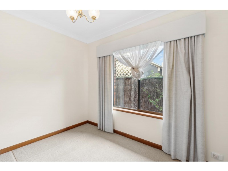 2/13 Cocos Grove, West Lakes SA 5021