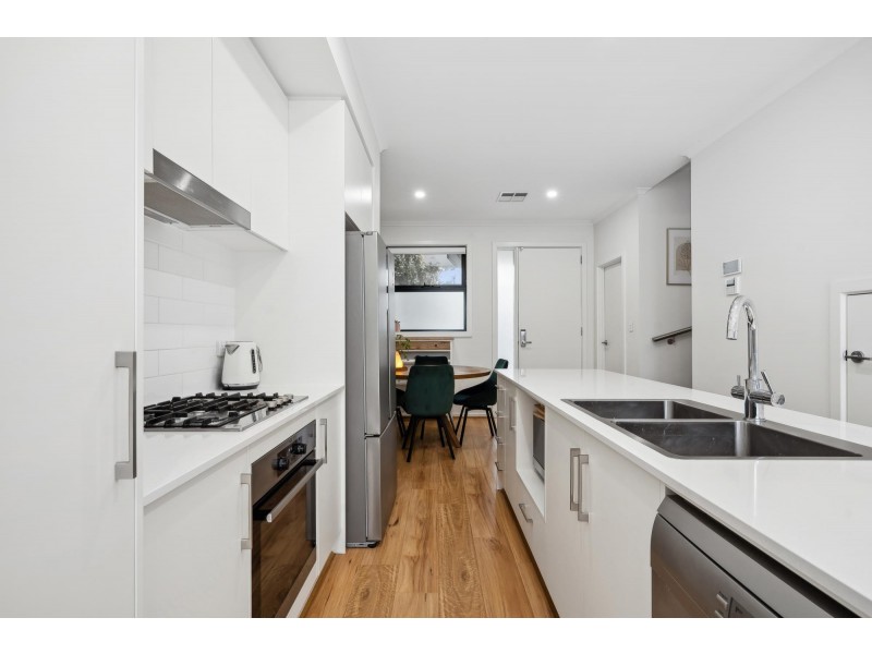 5/24 Arnold Close, Findon SA 5023