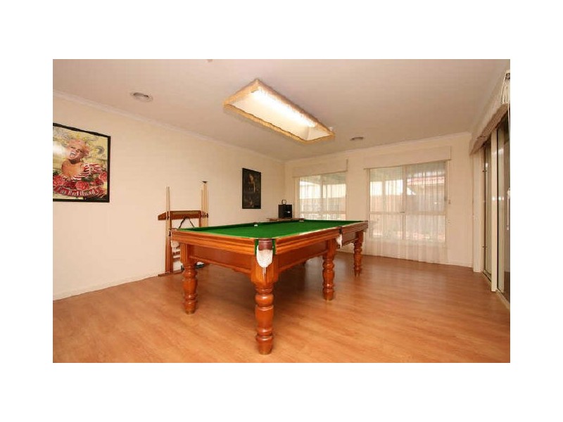 77 President Avenue, Andrews Farm SA 5114