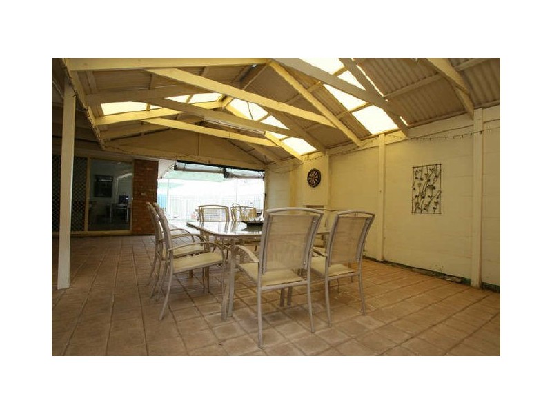 77 President Avenue, Andrews Farm SA 5114