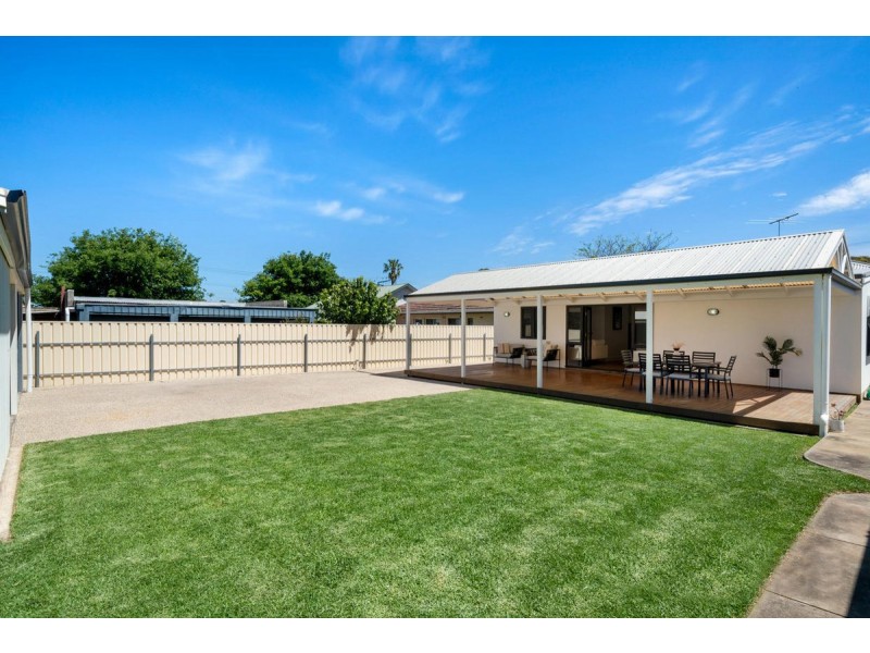 13 Guilford Avenue, Prospect SA 5082