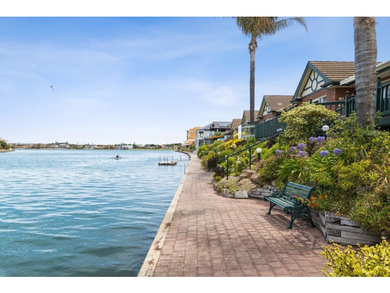 5/11 Martin Court, West Lakes SA 5021