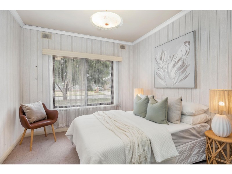 9 Worthley Road, Findon SA 5023