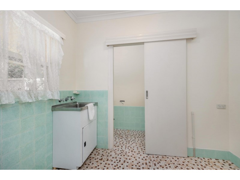 9 Worthley Road, Findon SA 5023