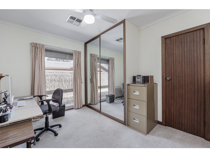 12 Martinique Court, West Lakes SA 5021