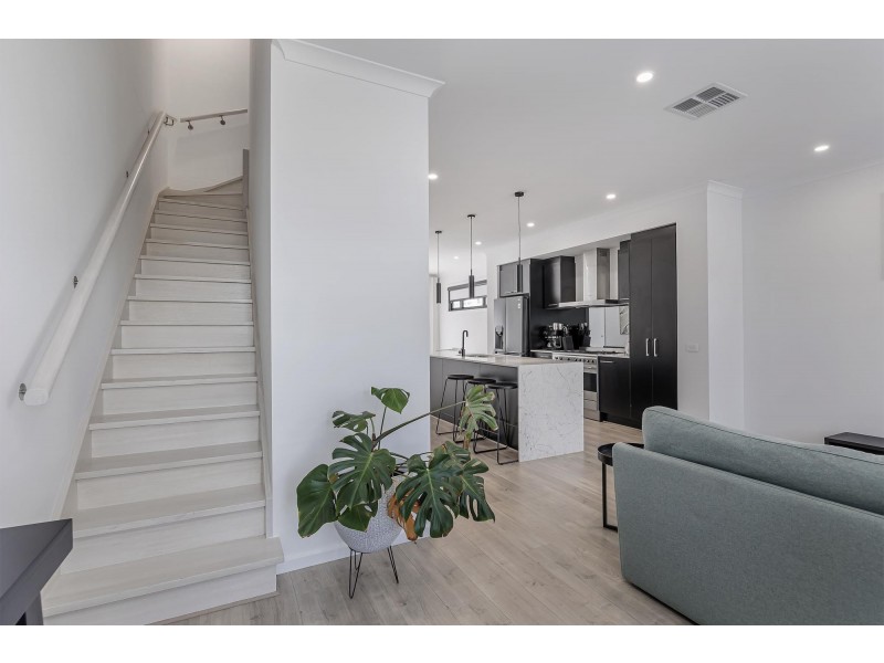 4 Norman Road, West Lakes SA 5021