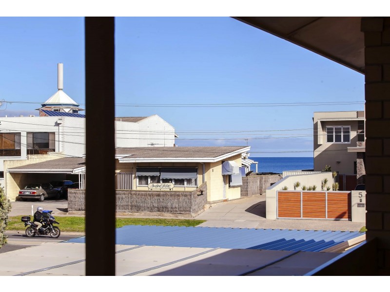 4/90 Seaview Road, West Beach SA 5024