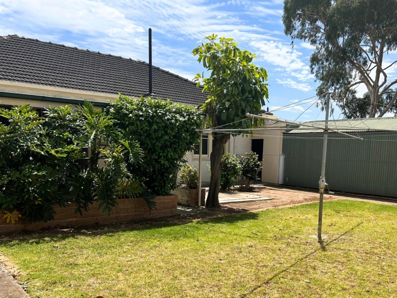 15 Strathbogie Avenue, Findon SA 5023