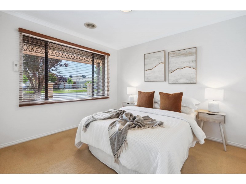 2 Gainsborough Avenue, Ferryden Park SA 5010