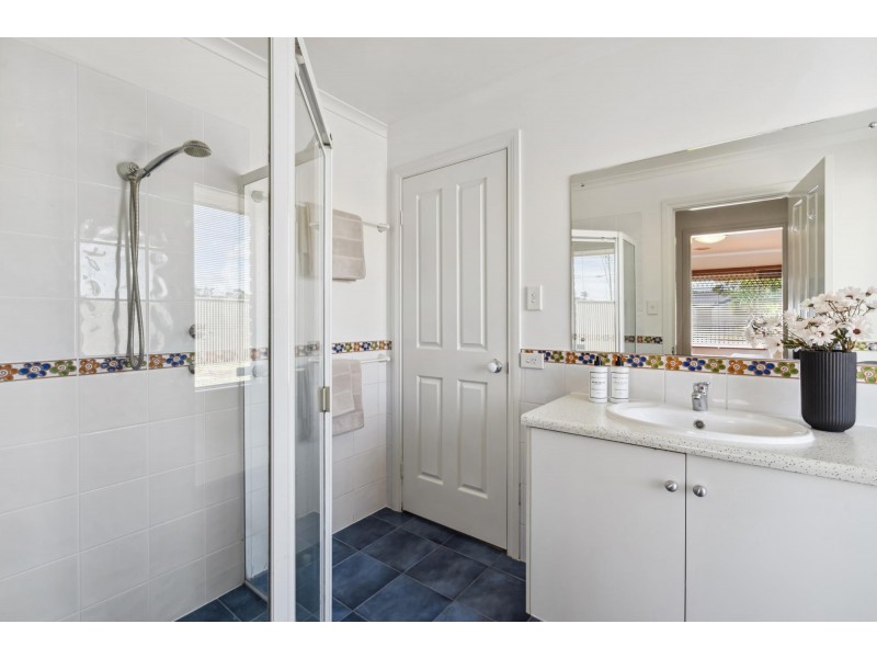 2 Gainsborough Avenue, Ferryden Park SA 5010