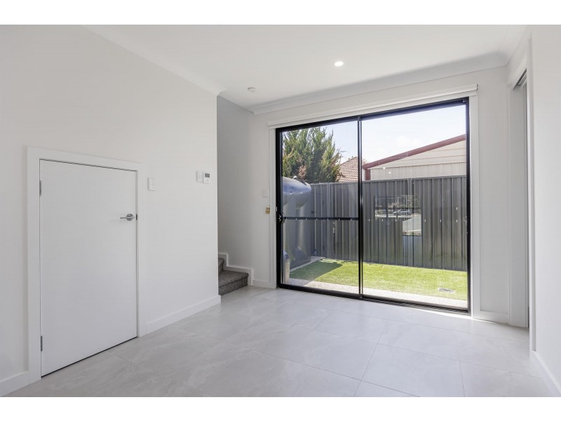 30 Lyle Court, Woodville SA 5011