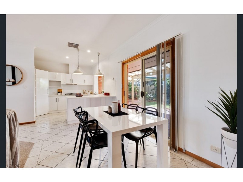 2 Primrose Court, Grange SA 5022