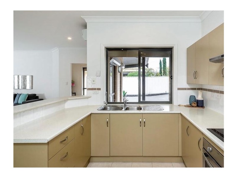 60A Buller Terrace, Alberton SA 5014