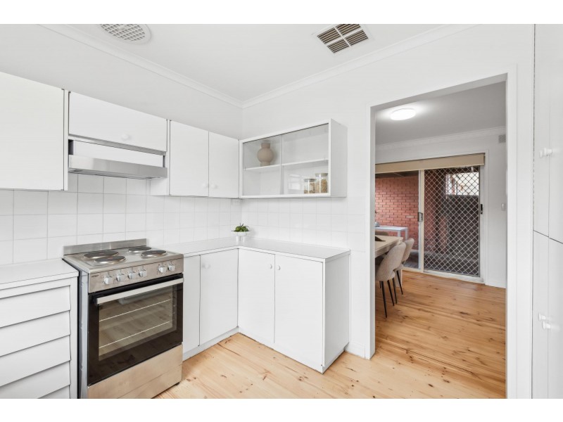 1/1 Moorea Court, West Lakes SA 5021