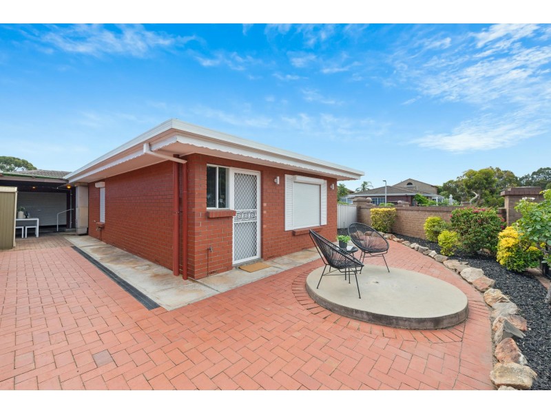 1/1 Moorea Court, West Lakes SA 5021